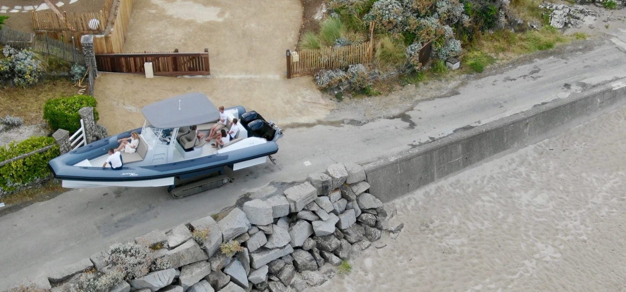 No dock builder needed, Amphibious boat parking at home