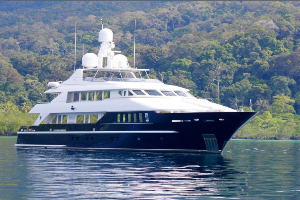 yacht tender definition