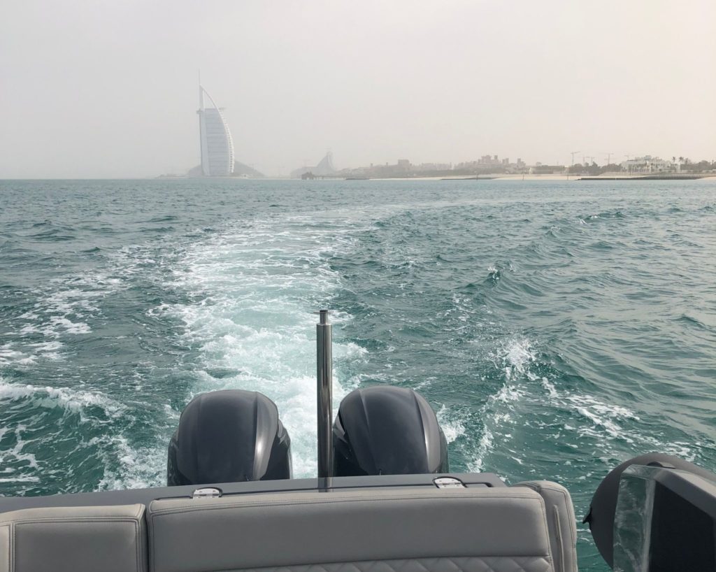 Amphibious_Boat_Knight_Dubai