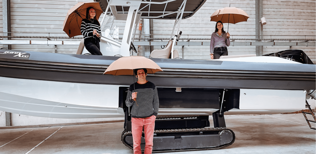 Parapluies de Cherbourg ft Iguana Yachts