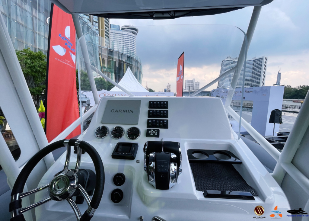 Iconsiam Vintage Car