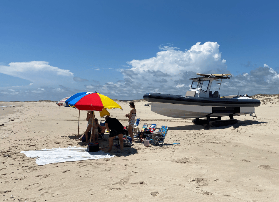 boat for house - Iguana Yachts