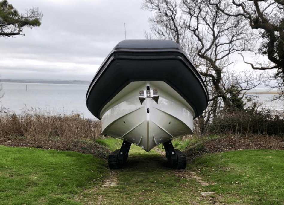 boat for house - Iguana Yachts