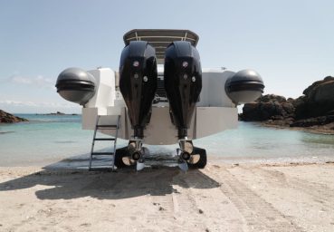 Rear view of the Iguana X-100